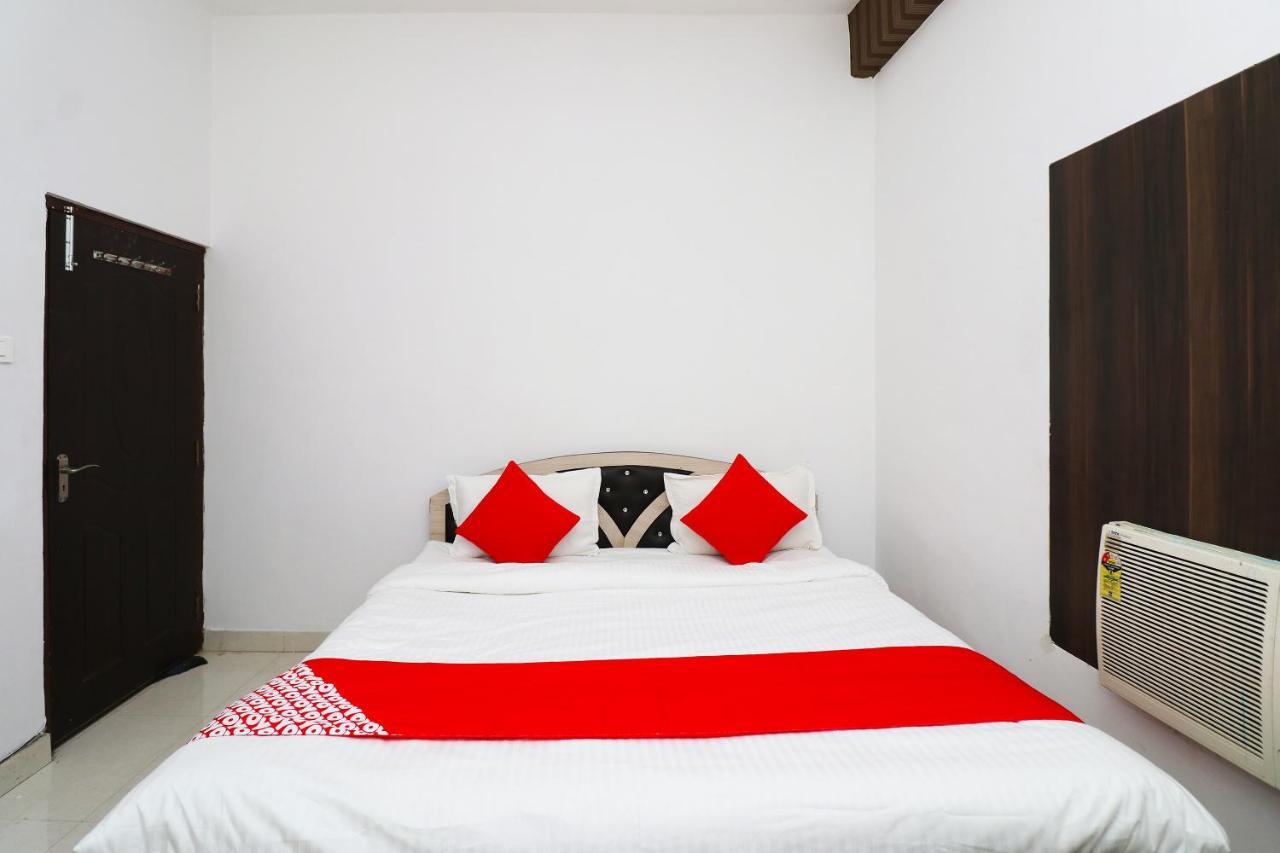 Oyo 24572 Express Inn Лакнау Екстериор снимка