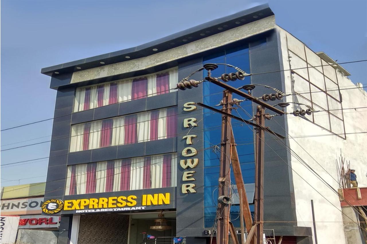 Oyo 24572 Express Inn Лакнау Екстериор снимка